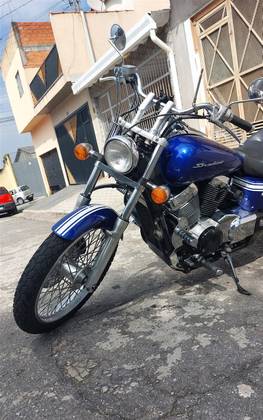 HONDA SHADOW 750 
